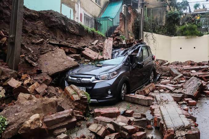 Temporal no Chile deixa 100 mil pessoas isoladas e casas destruídas ou gravemente danificadas